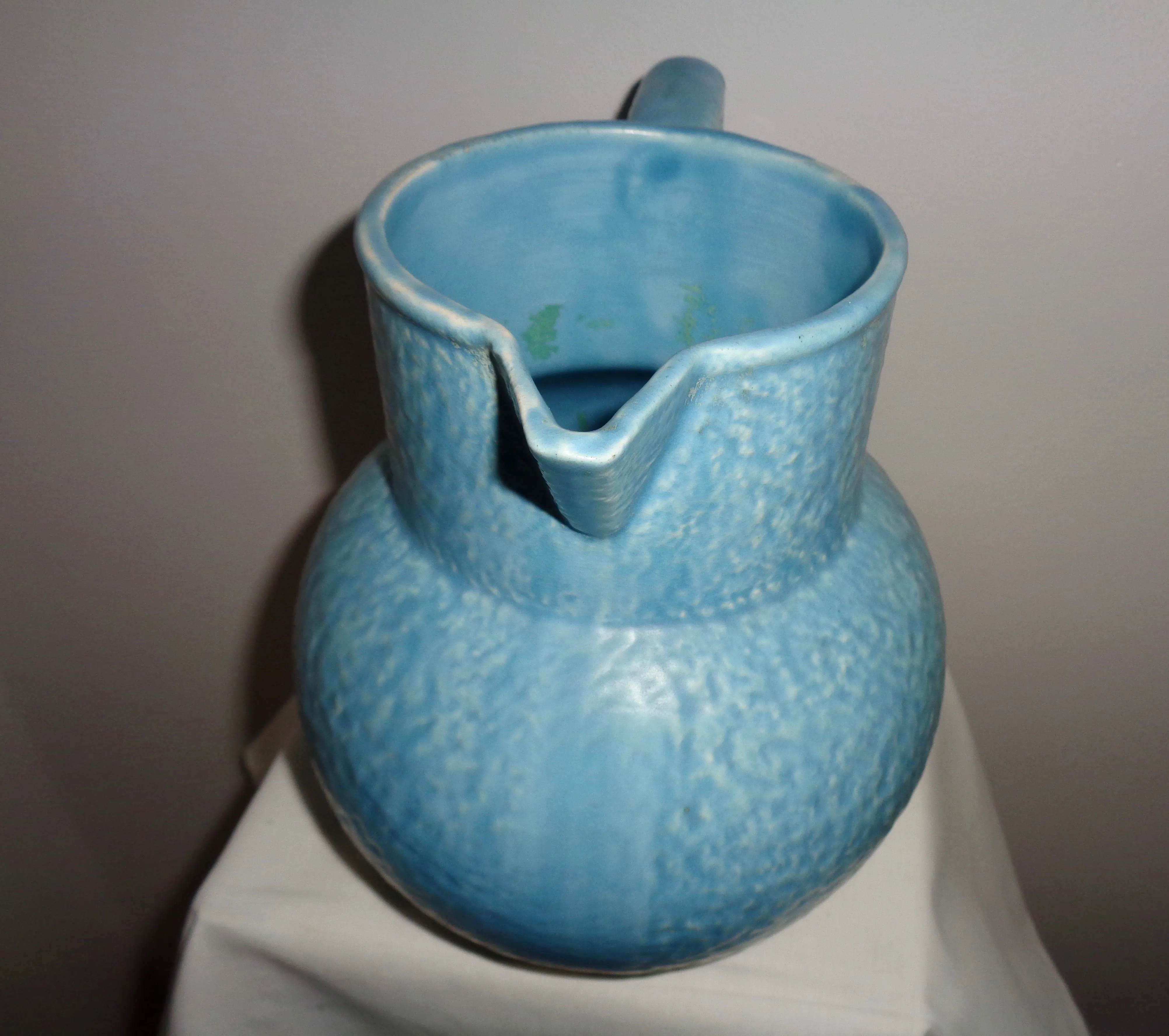 1940s Kensington Ware Blue Classic Model 24 Jug