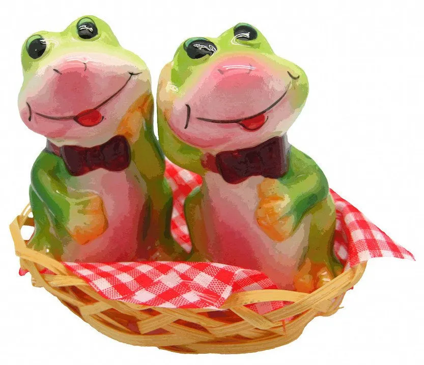 Animal Salt and Pepper Shakers Frogs Basket