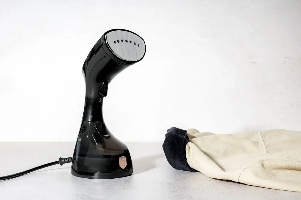 Berlinger Garment Steamer W & Fabric Brush, Black Rose