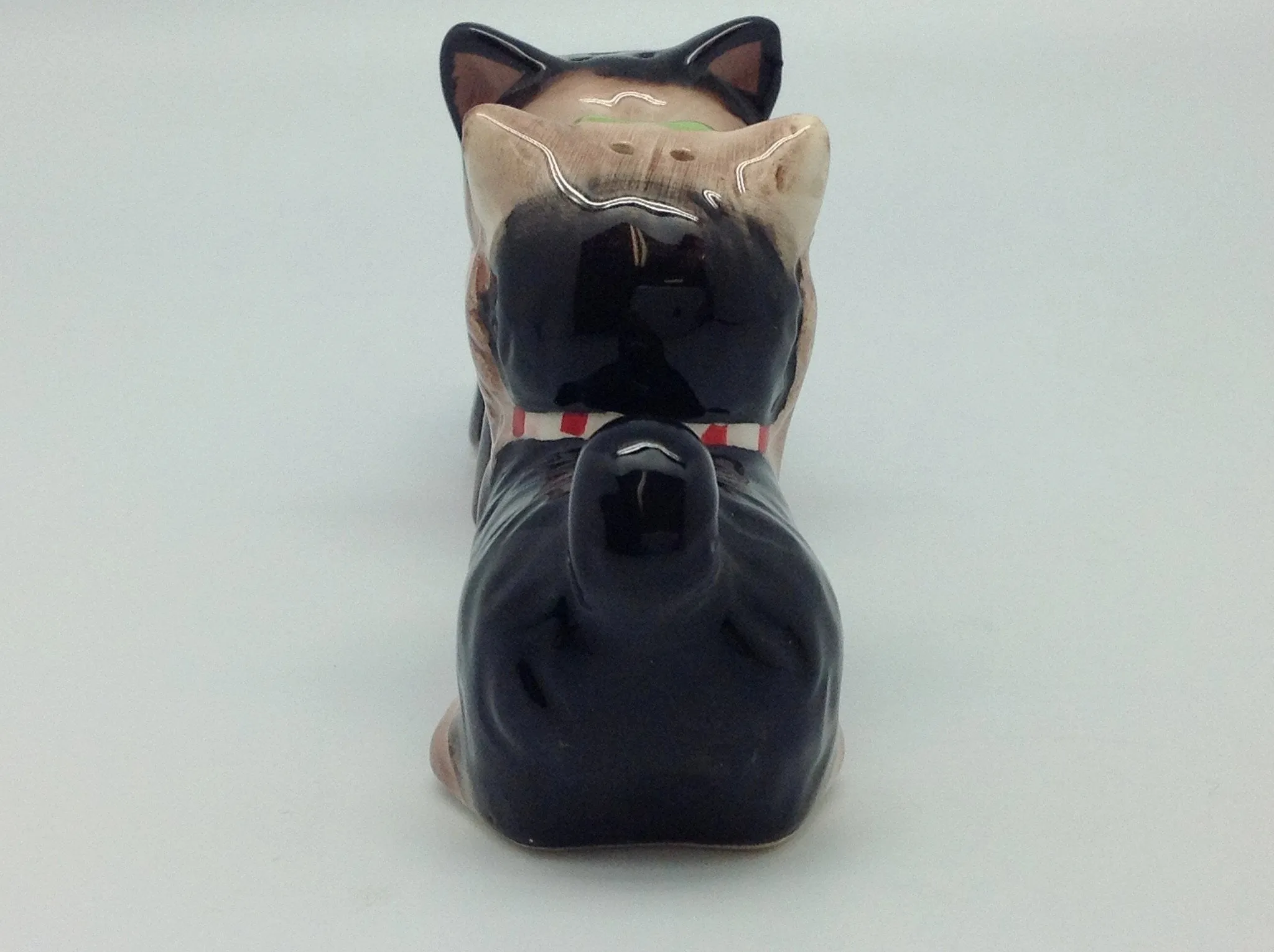 Ceramic Salt & Pepper Set Magnetic Dogs