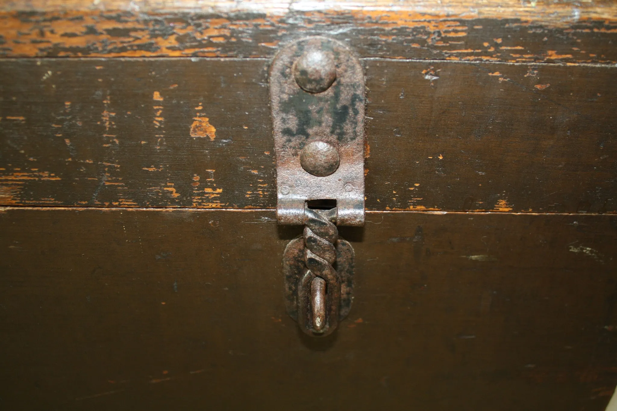 Dome-Top Wooden Steamer Chest