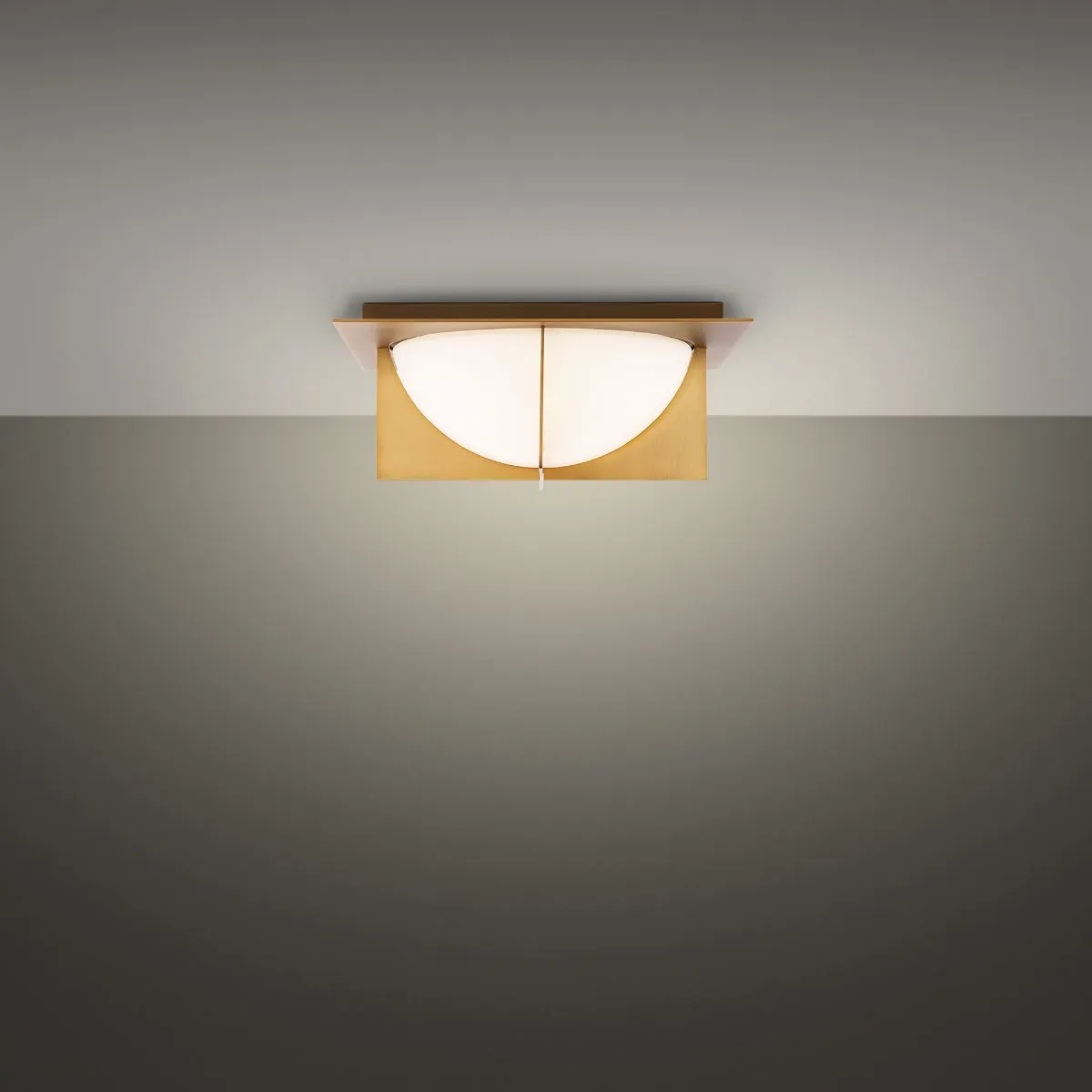 Echelon 14 in. LED Flush Mount Light Brass Finish