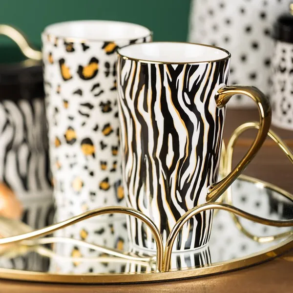 The English Tableware Company Looking Wild Leopard Mug